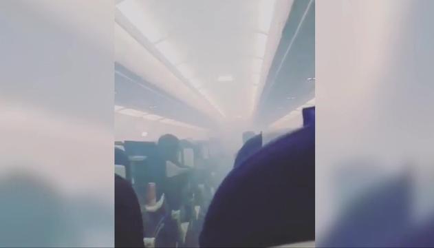 Fumo in cabina: aereo costretto all'atterraggio di emergenza