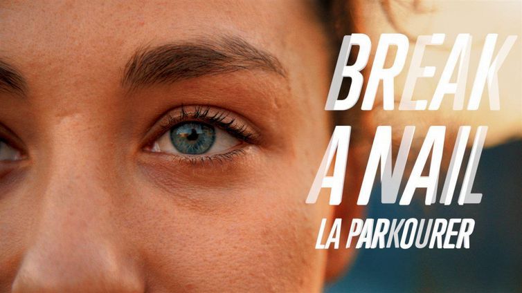 Break a nail: una donna da parkour