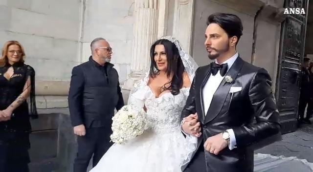 Napoli, polemica per le nozze show della vedova del boss