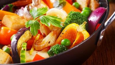 Il consiglio del medico: ecco il modo migliore per cucinare le verdure