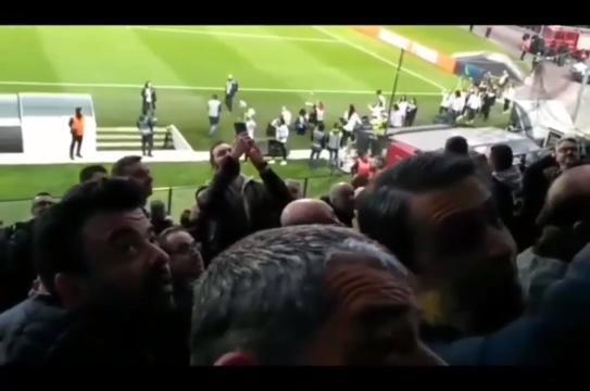 Ma quale partita, il vero spettacolo è sugli spalti