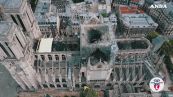 Telone anti pioggia su Notre-Dame, visto dall'alto