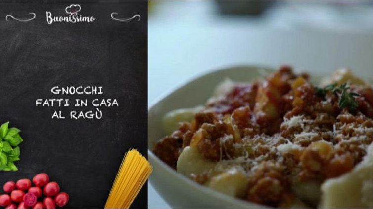 Gnocchi fatti in casa al ragù