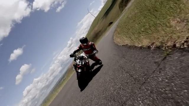 La nuova Ducati Streetfighter V4