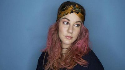 Acconciature estive facili e veloci con foulard bandane