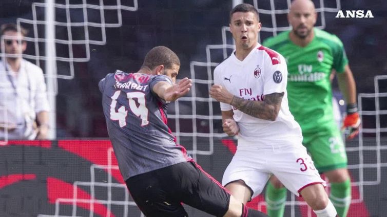 Ex Taarabt trafigge Milan, Benfica vince 1-0