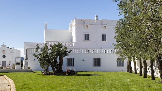 Nella masseria pugliese di Raul Bova