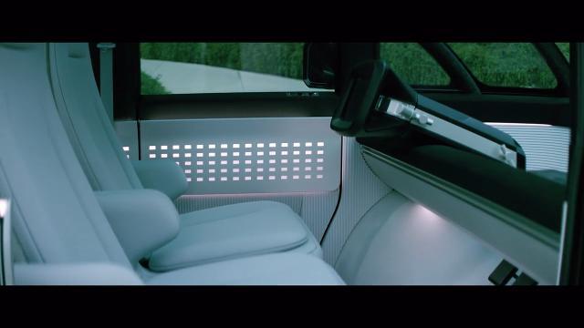 Canoo è il primo van elettrico che compri in abbonamento