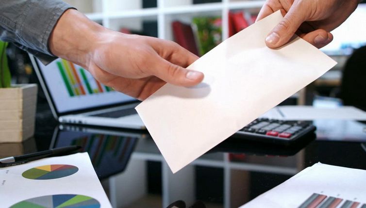 La tredicesima mensilità: a chi spetta, come viene calcolata e quando viene pagata