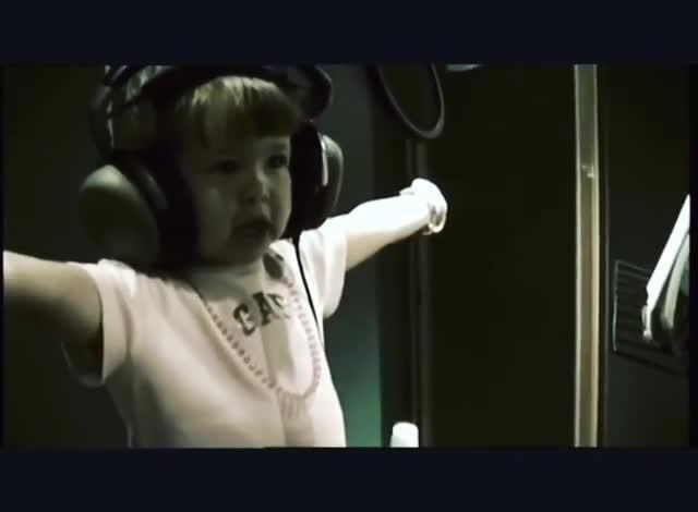 Gli auguri di Eros Ramazzotti alla figlia Aurora