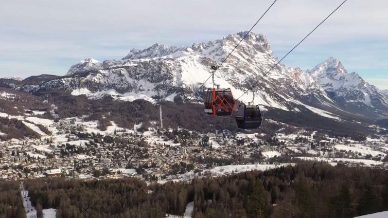 A Cortina, la nuova funivia Tofana – Freccia nel Cielo