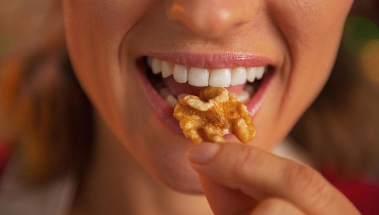Dieta con le noci, gli effetti sulla pressione e la linea