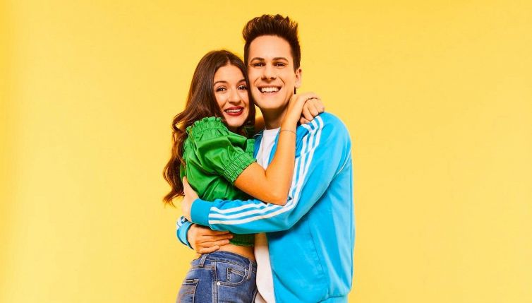 Il disco dei Me Contro Te batte tutti in classifica