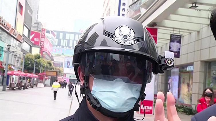 Il casco a infrarossi per 'scoprire' il coronavirus