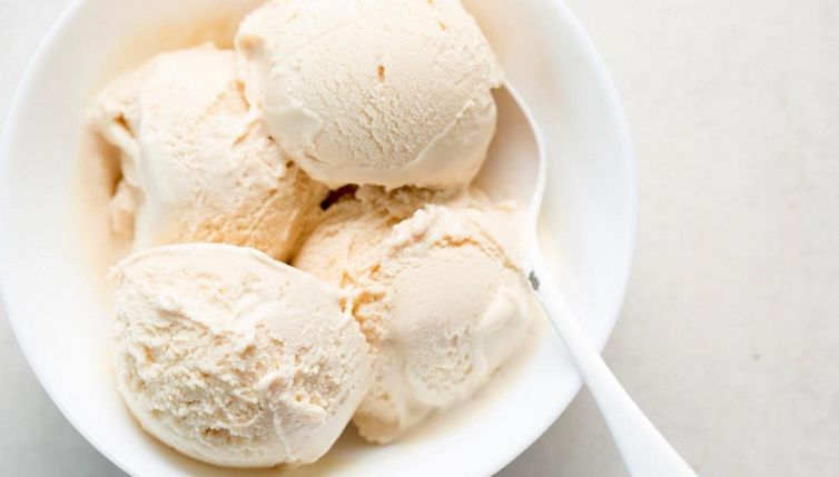 Come creare il gelato in casa (senza gelatiera e senza freezer)