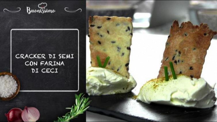 Cracker di semi con farina di ceci