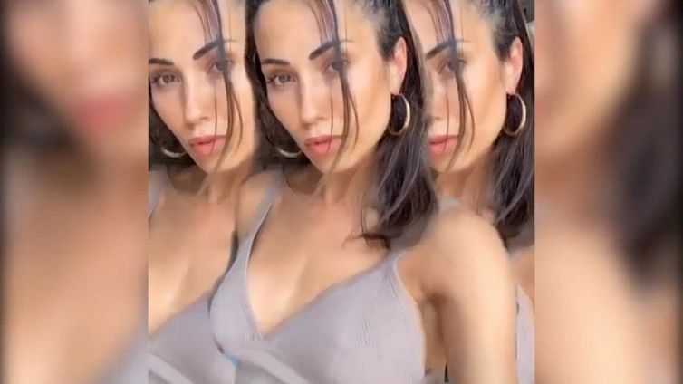 Federica Nargi imita Britney Spears e il web impazzisce