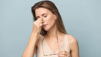 4 buone abitudini che “salvano” il viso dal pc  