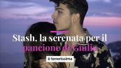 Stash, la serenata per il pancione di Giulia è tenerissima