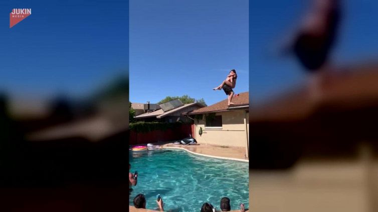 Il tuffo di coppia che lascia tutti senza fiato