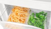 Lasci aperto il pacco di patatine in freezer: cosa rischi