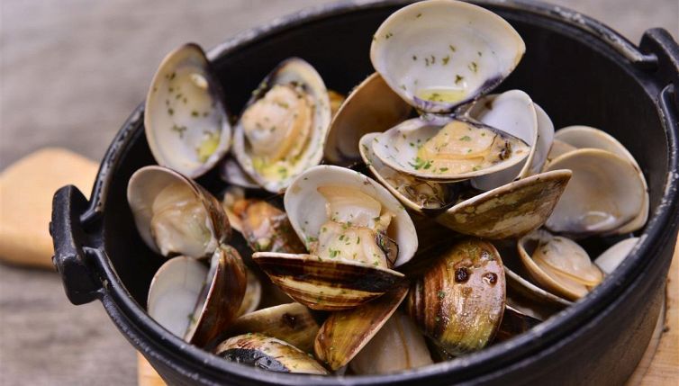 Linguine o spaghetti alle vongole? Cosa svela lo chef