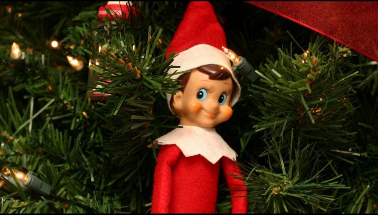 #Elfontheshelf, perché far apparire un elfo a casa propria
