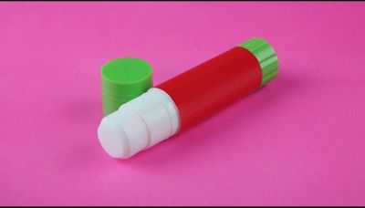 Come fare in casa la colla stick