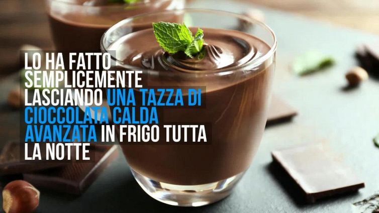 Il trucco geniale per trasformare la cioccolata calda in mousse
