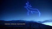Droni luminosi nel cielo di Scozia per accogliere il 2021