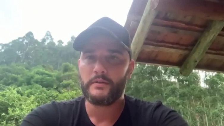 GF Vip, Dayane Mello contro la madre che l’ha abbandonata: la difesa del fratello