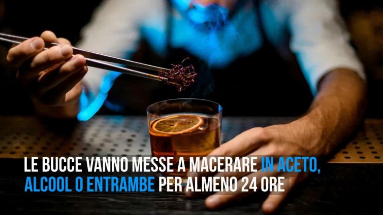 Sgrassatore fai da te con bucce arancia: come prepararlo