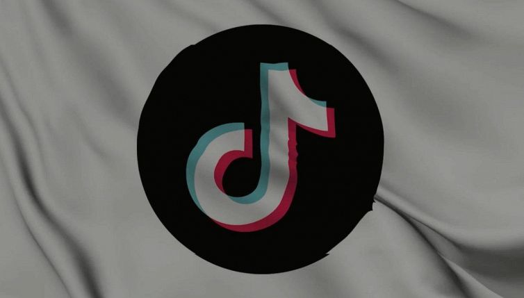 Challenge su TikTok, i pericoli e le possibili tutele