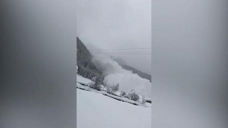Sarentino, sindaco fa video della valanga che diventa virale