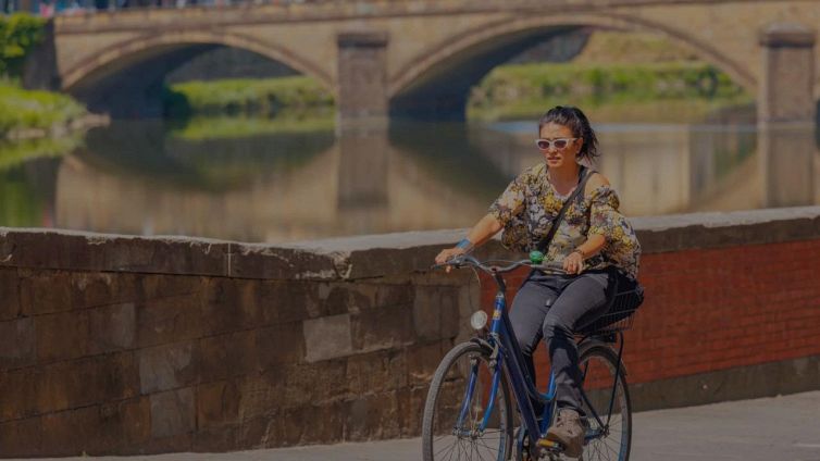 Da Firenze a Prato viaggiando sulla nuova superciclabile d’Italia