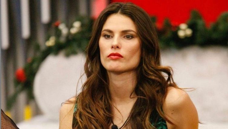 Gf Vip, lutto per Dayane Mello: reazioni e cosa succederà