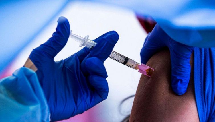 Prenotazione Vaccino Covid, come funziona e in quale Regioni
