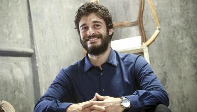 Lino Guanciale svela i retroscena sull'amore per la moglie Antonella Liuzzi