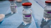 Vaccino AstraZeneca bloccato in Danimarca: il motivo