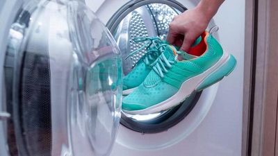 Sneakers in lavatrice, gli errori da non commettere