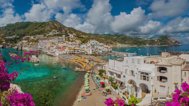 Isole minori, lettera a Mario Draghi: salviamo il turismo