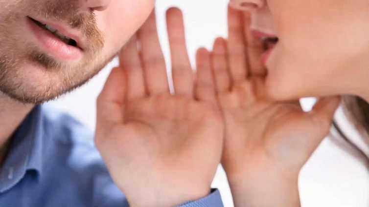 Non riesci a dormire? Fatti bisbigliare all'orecchio