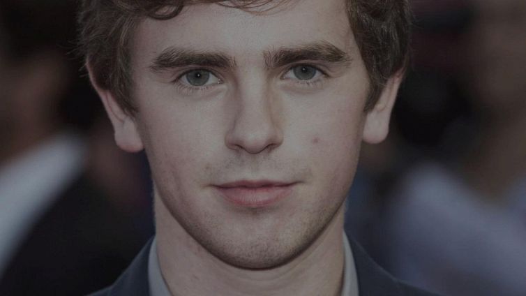 Freddie Highmore, chi è il protagonista di Leonardo