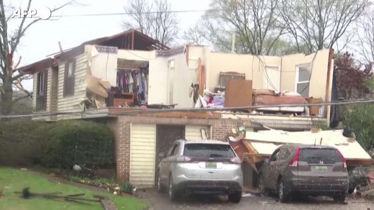 Usa, serie di tornado si abbatte sull'Alabama: 5 vittime