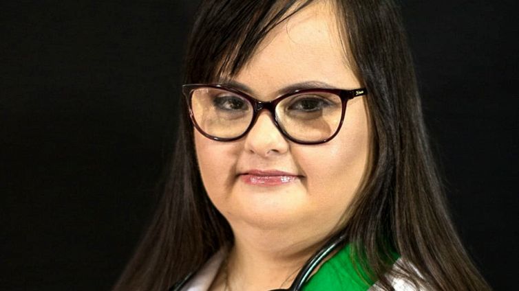 Luana Rolim, la consigliera comunale con sindrome di Down