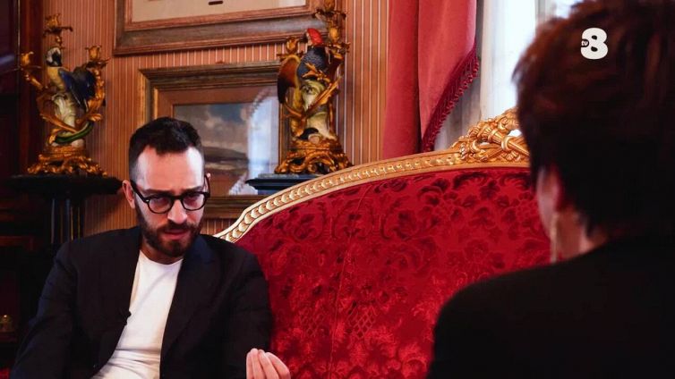 'Permesso Maisano': Orietta Berti ricorda Luigi Tenco e imita 'Sister Act'
