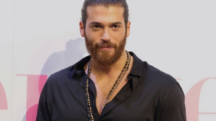 Can Yaman, il gesto dopo le voci di crisi con Diletta Leotta