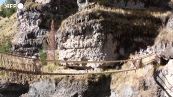 Peru', restaurato l'ultimo ponte Inca danneggiato durante la pandemia