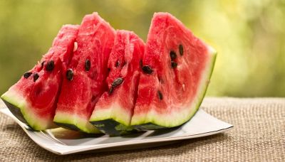 Cosa accade al tuo corpo se mangi i semi di anguria