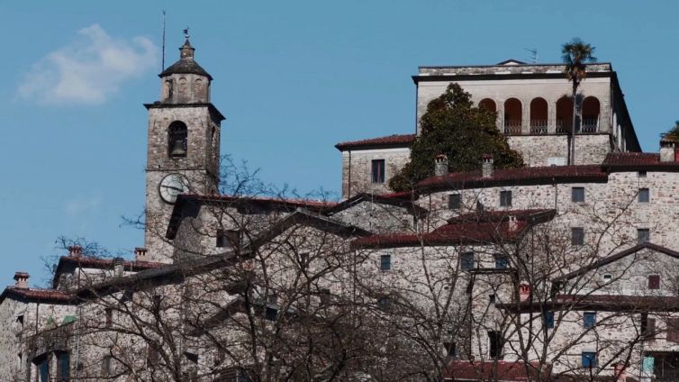 Bagnone, il borgo sospeso nel tempo tra mille leggende
